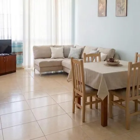 Family's Place - Durrës